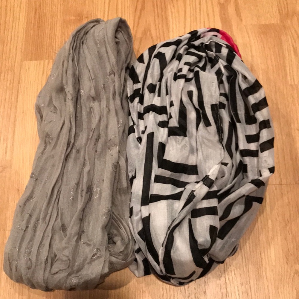 Scarfs